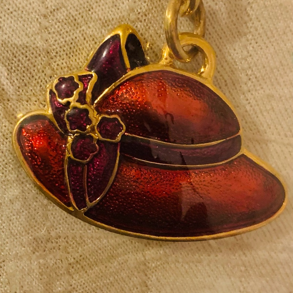 Red Hatter’s Collection - Picture 2 of 2